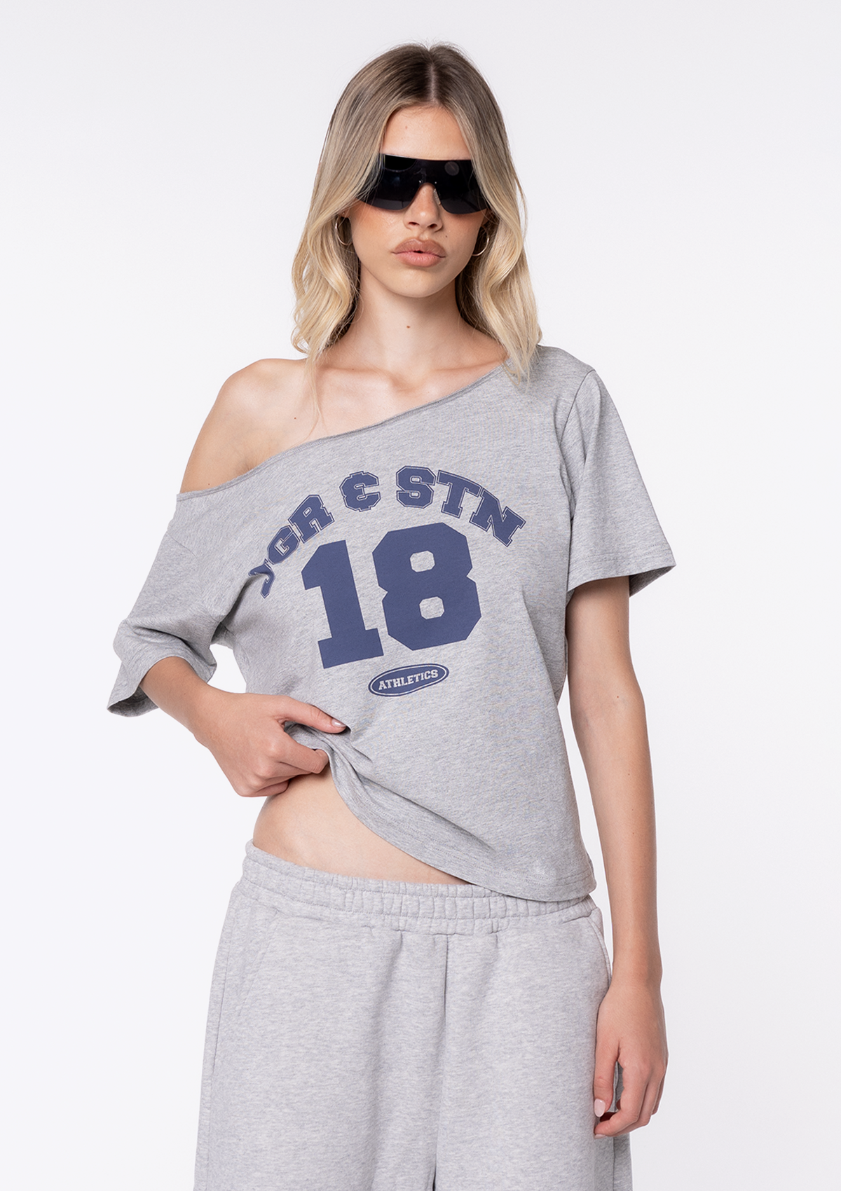 SIENNA OFF SHOULDER TEE