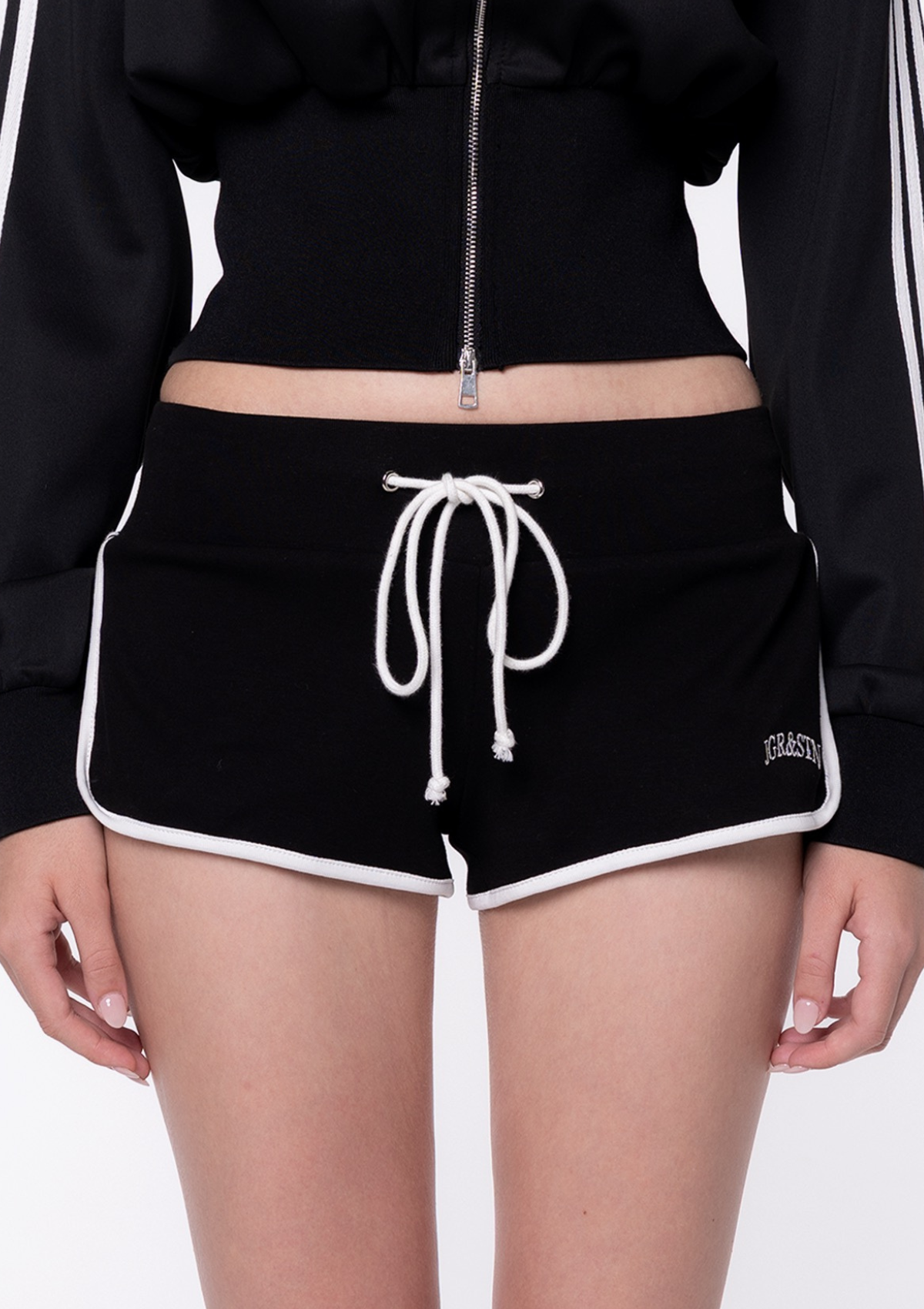 IRIS TRACK SHORT